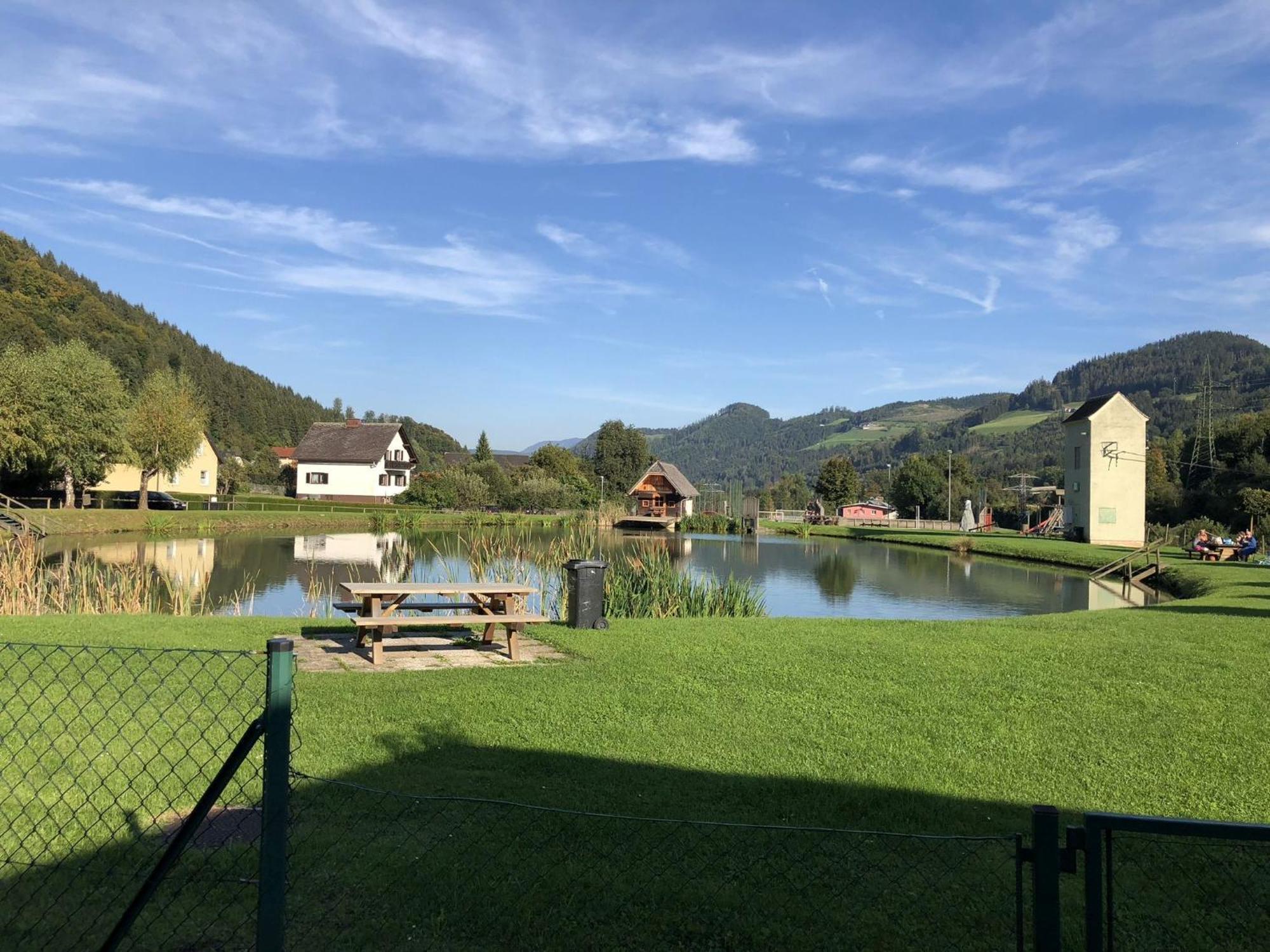 Apartmenthaus Pastner Am Teich Uebelbach Exterior photo
