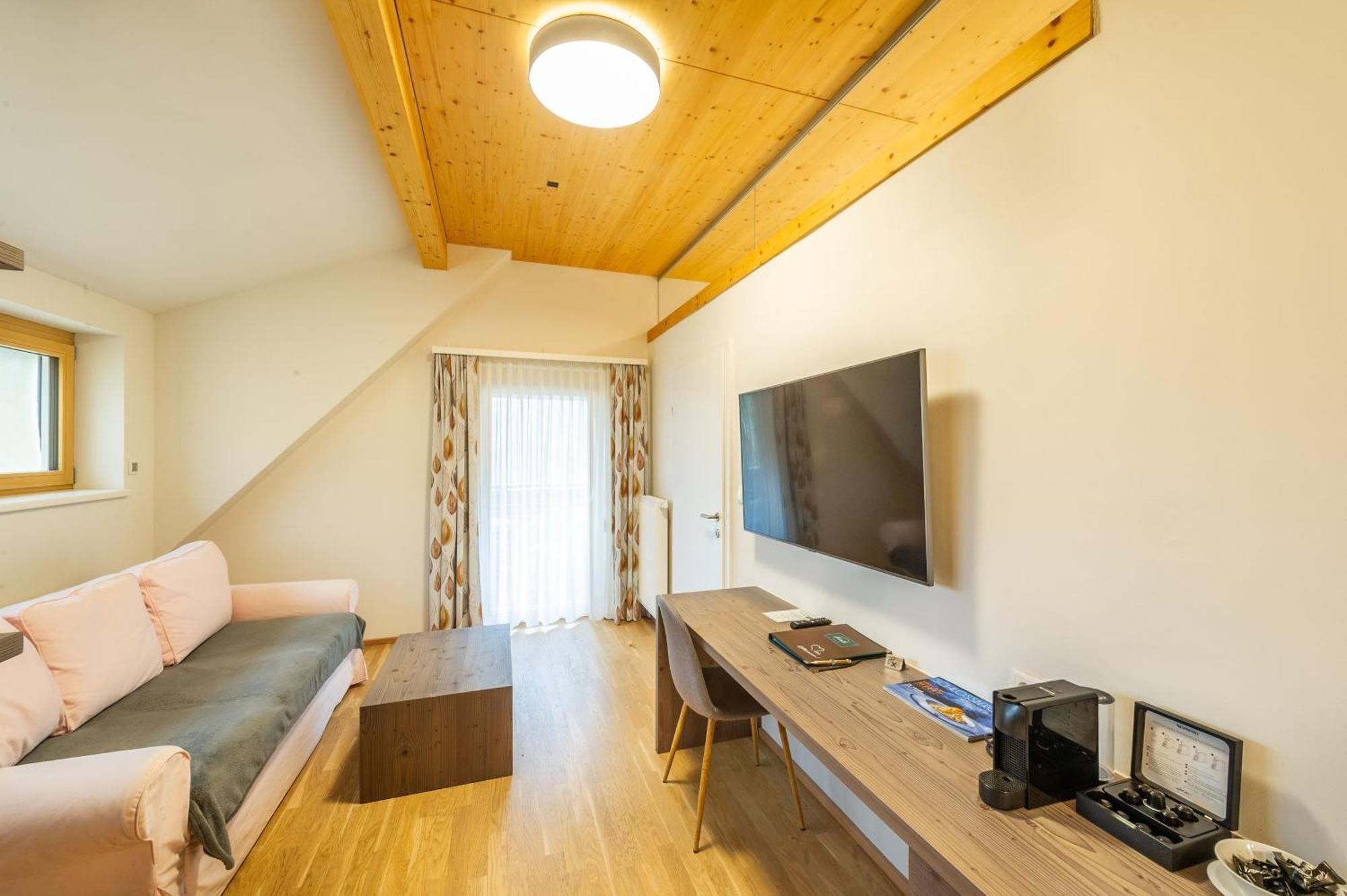 Apartmenthaus Pastner Am Teich Uebelbach Exterior photo